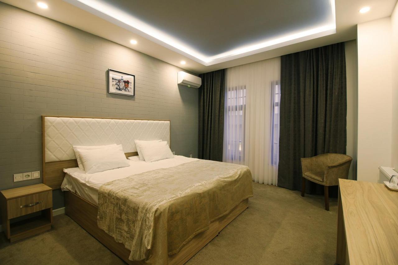 Baku Exotica Hotel エクステリア 写真