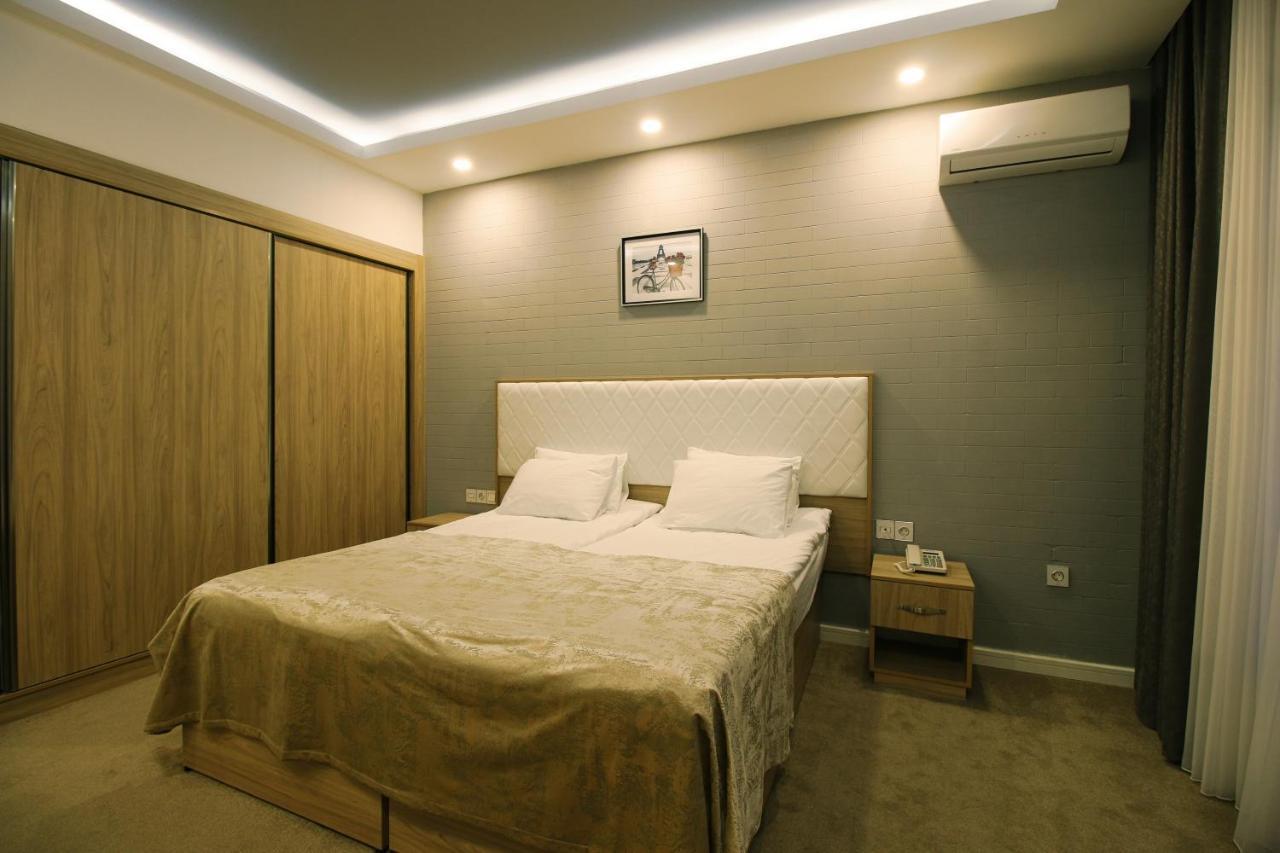 Baku Exotica Hotel エクステリア 写真