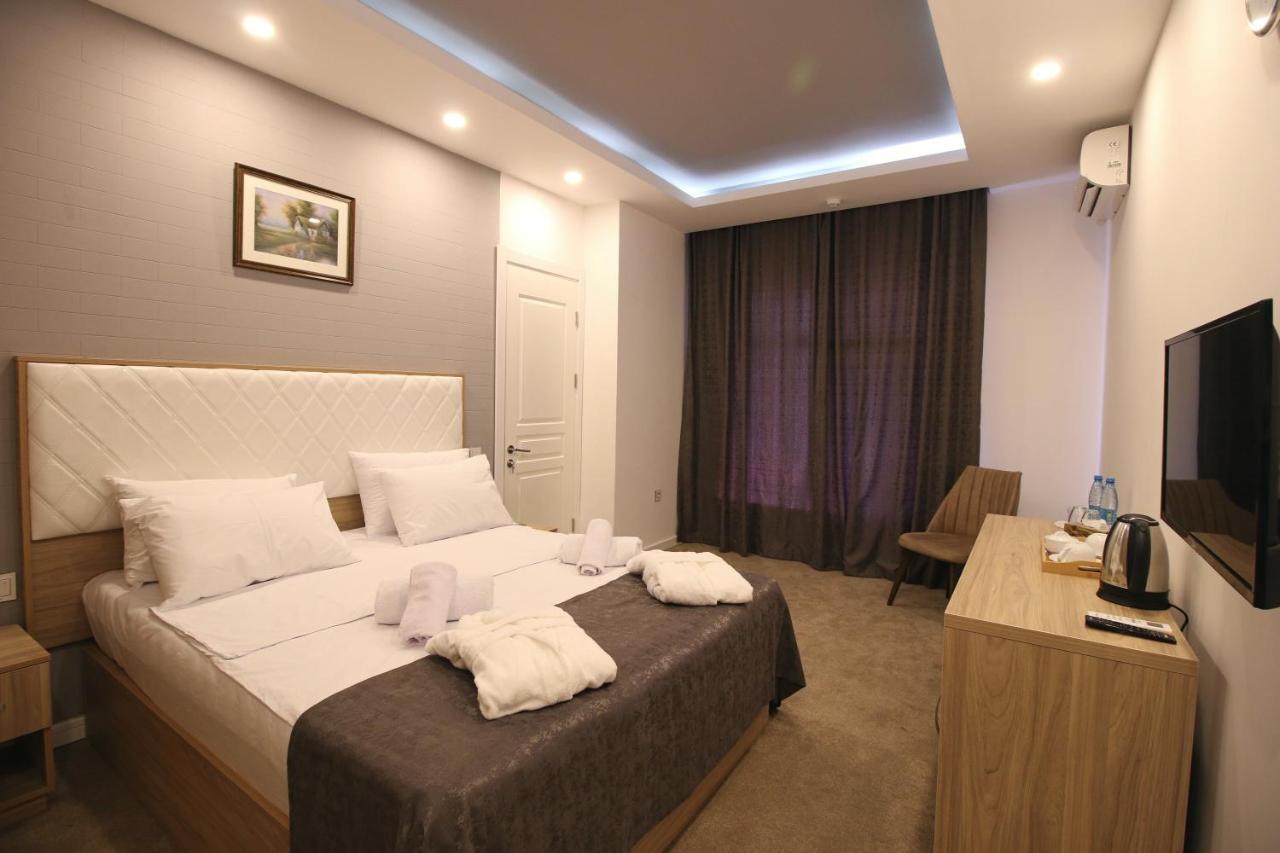 Baku Exotica Hotel エクステリア 写真