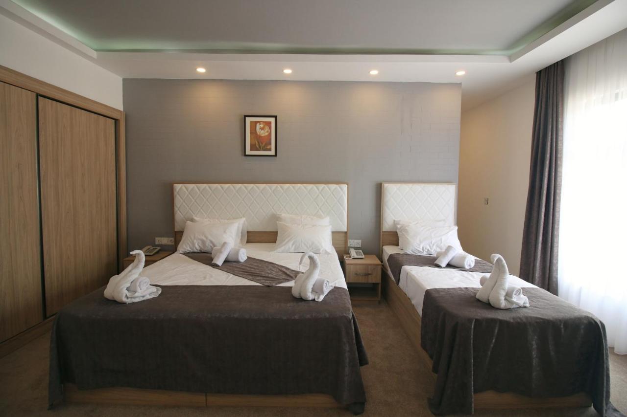 Baku Exotica Hotel エクステリア 写真