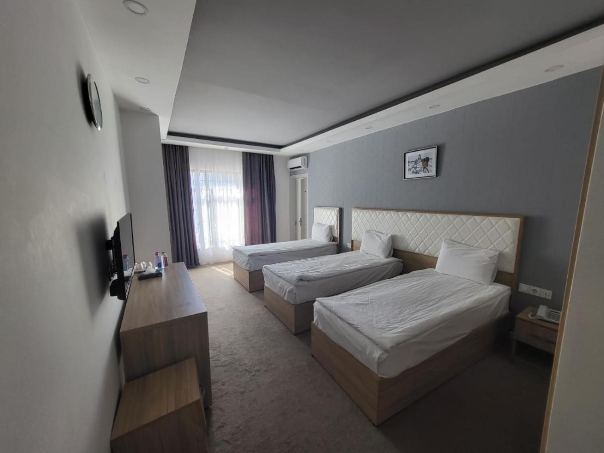Baku Exotica Hotel エクステリア 写真